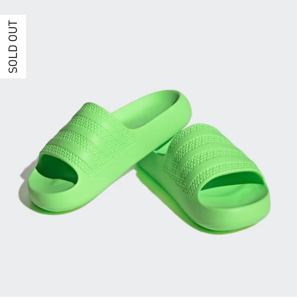 Size 8 adidas Adilette Ayoon slides in solar green - Picture 3 of 10